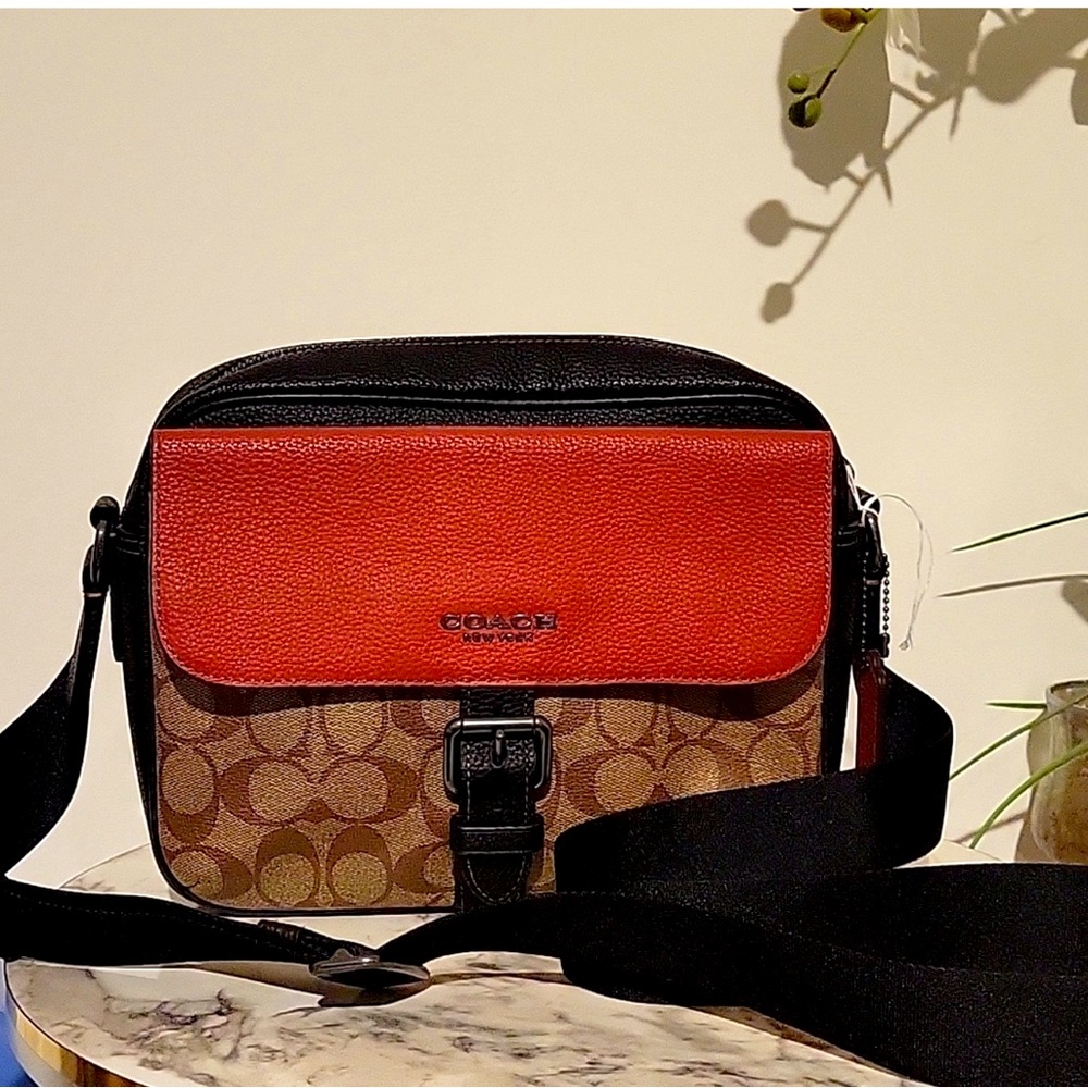 Hudson Crossbody In Colorblock Signature Canvas. NWOT
